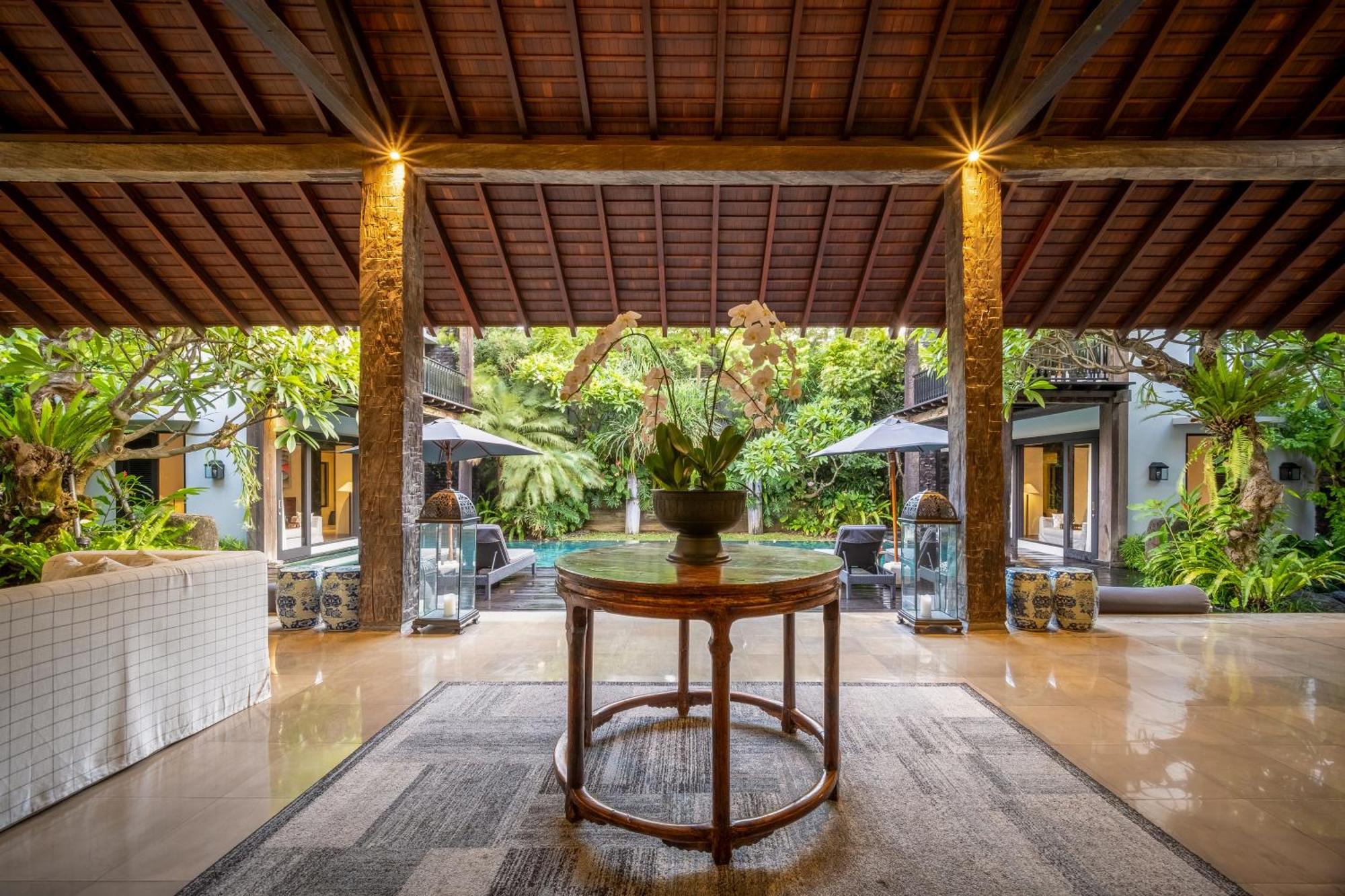 Villa De Suma - Fully Staffed Luxury Villa, Walk To The Beach! Seminyak Exterior foto