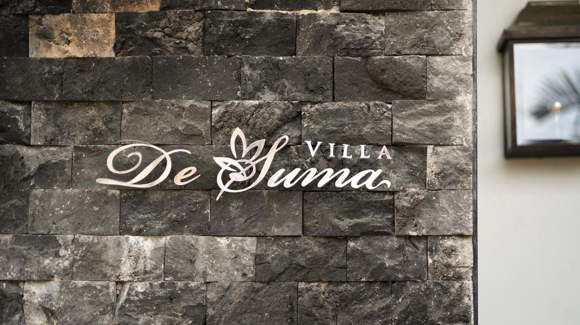 Villa De Suma - Fully Staffed Luxury Villa, Walk To The Beach! Seminyak Exterior foto